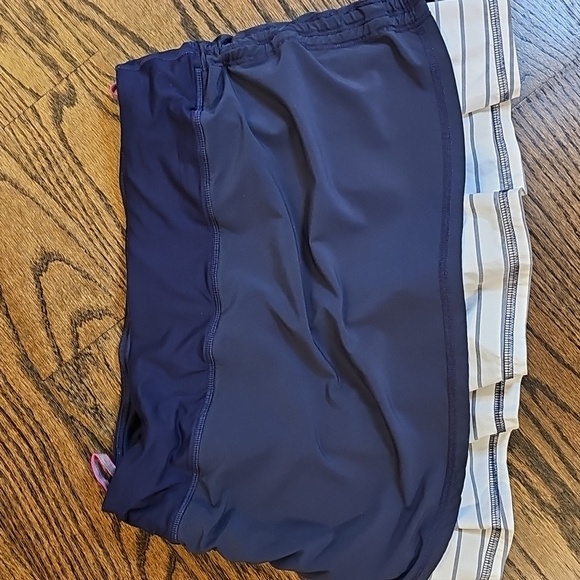 Lululemon Athletica Run Chase Me Navy Blue Skirt - Picture 9 of 11